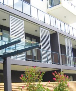 Alternative view of Lam chắn nắng 85C