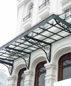 Alternative view of Mái kính