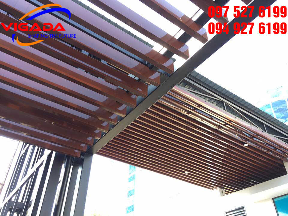 lam-nhôm-hộp-mái-kính