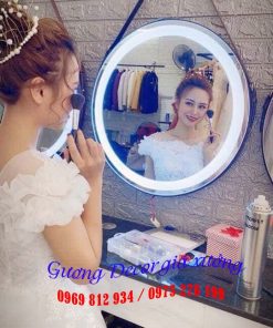 guong-day-da-led-cho-shop-salon