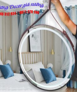 Alternative view of Gương dây da