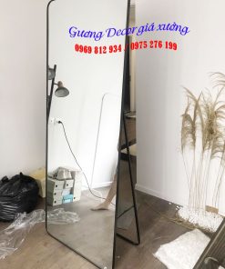 Gương thép có chân di động