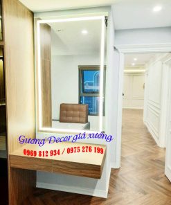 Gương led bàn trang điểm khách sạn